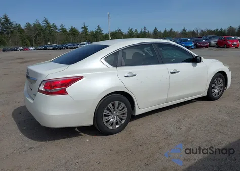 2013 Nissan Altima 2.5 z USA, uszkodzony, nr VIN 1N4AL3AP3DC293394
